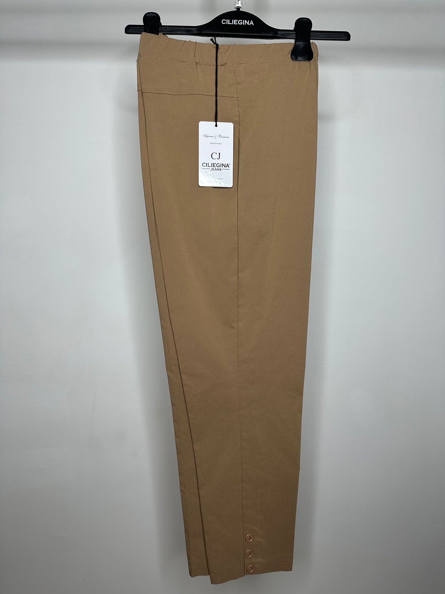Pantaloni con 3 Bottoncini alla Caviglia, Ciliegina - 4 Colori