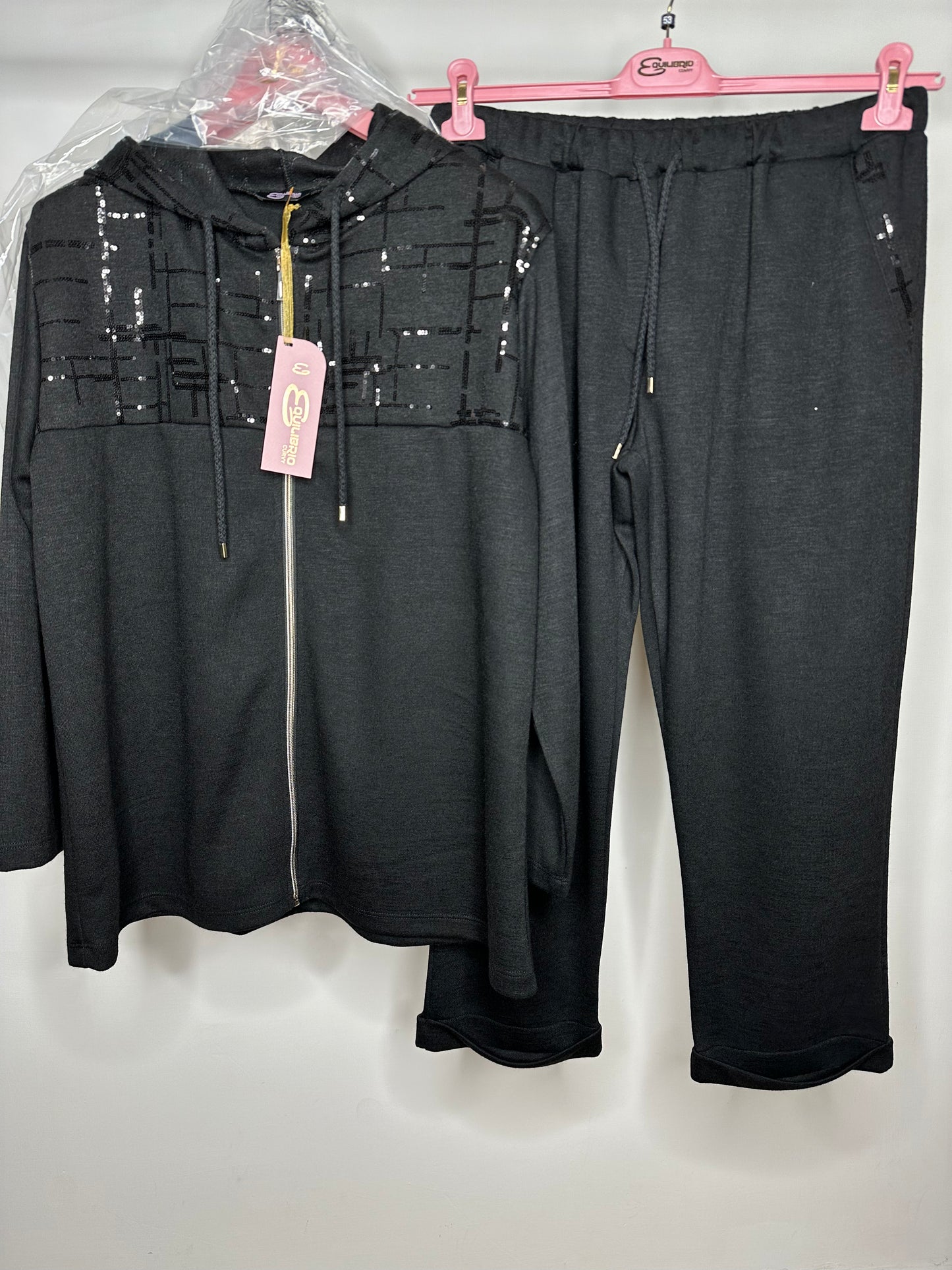 Tuta Calibrata, Equilibrio - Nero