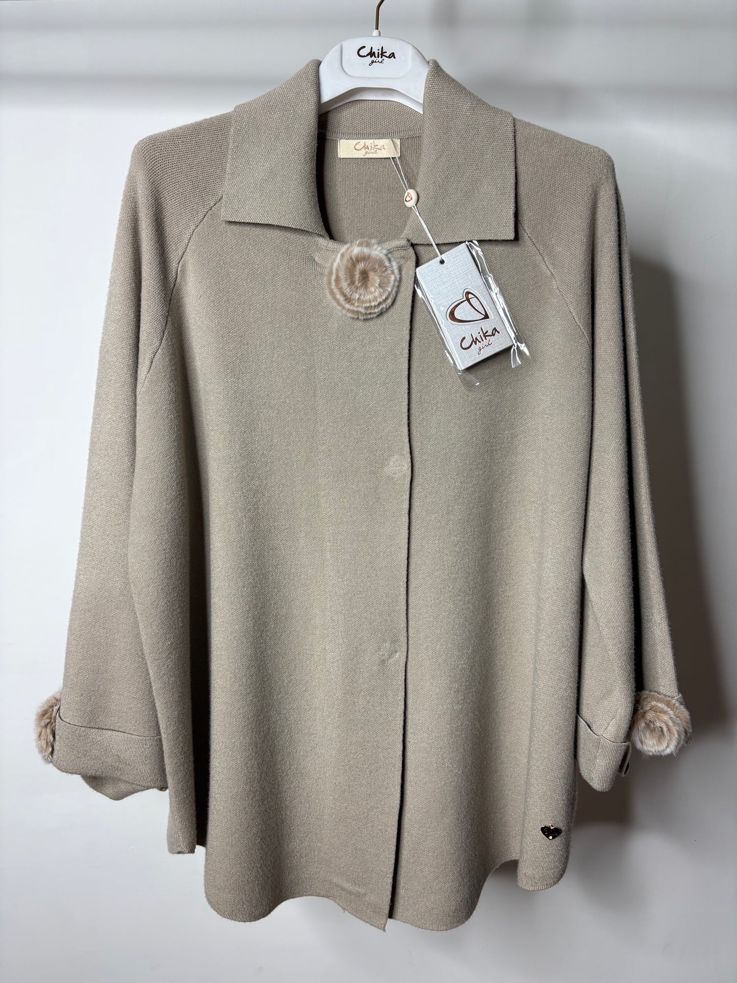 Maglia con Applicazione, Chika - 6 Colori