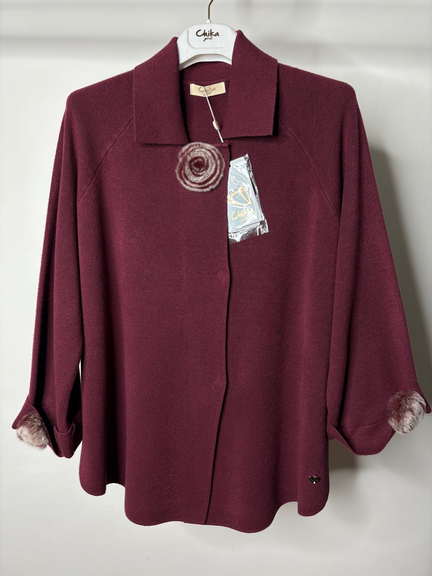 Maglia con Applicazione, Chika - 6 Colori