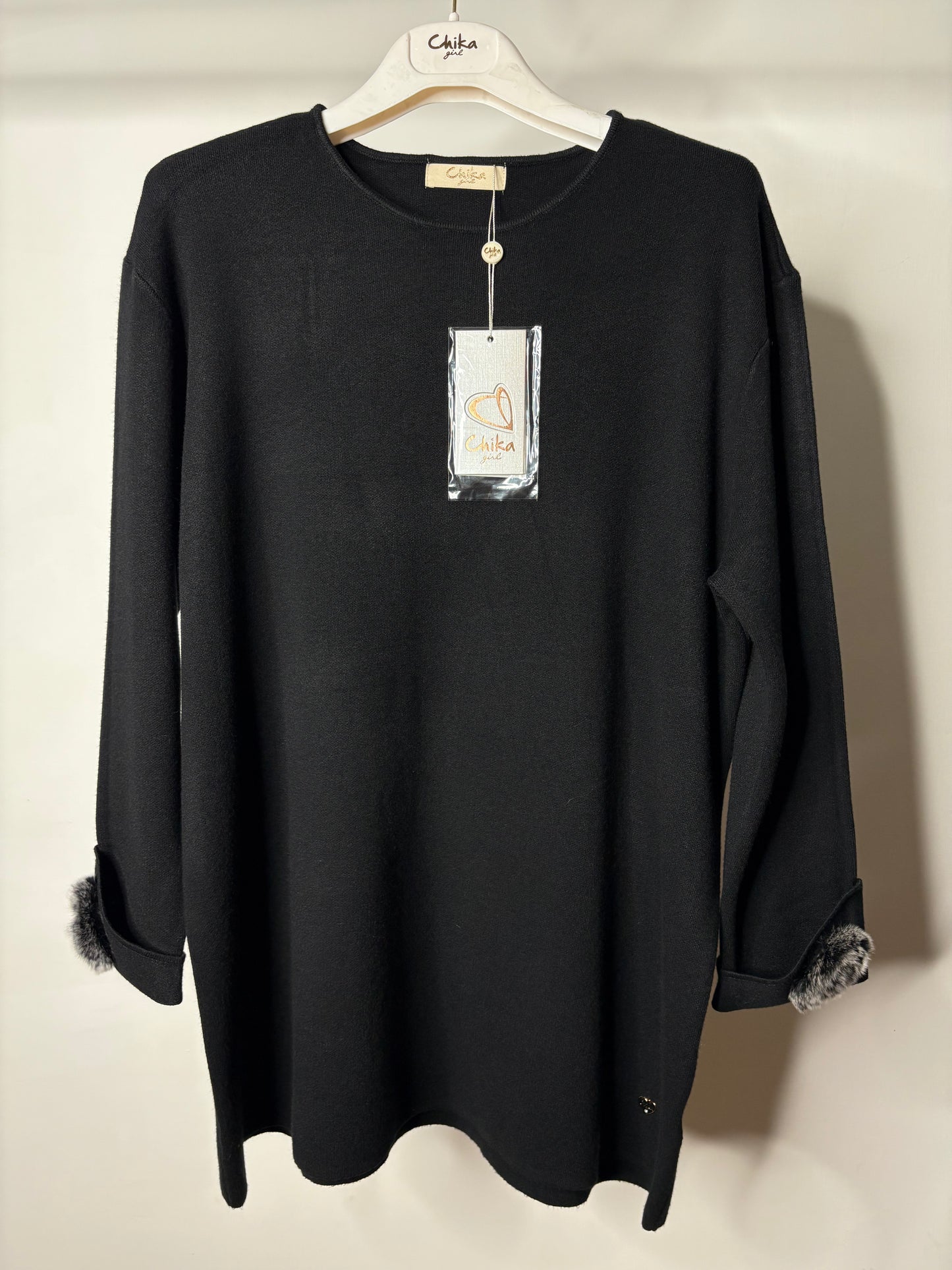 Maglia con Applicazione, Chika - 4 Colori