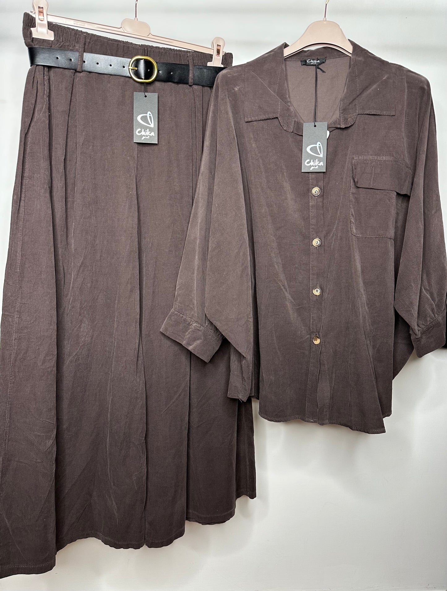 Completo con Pantaloni, Chika - Beige/Marrone/Nero