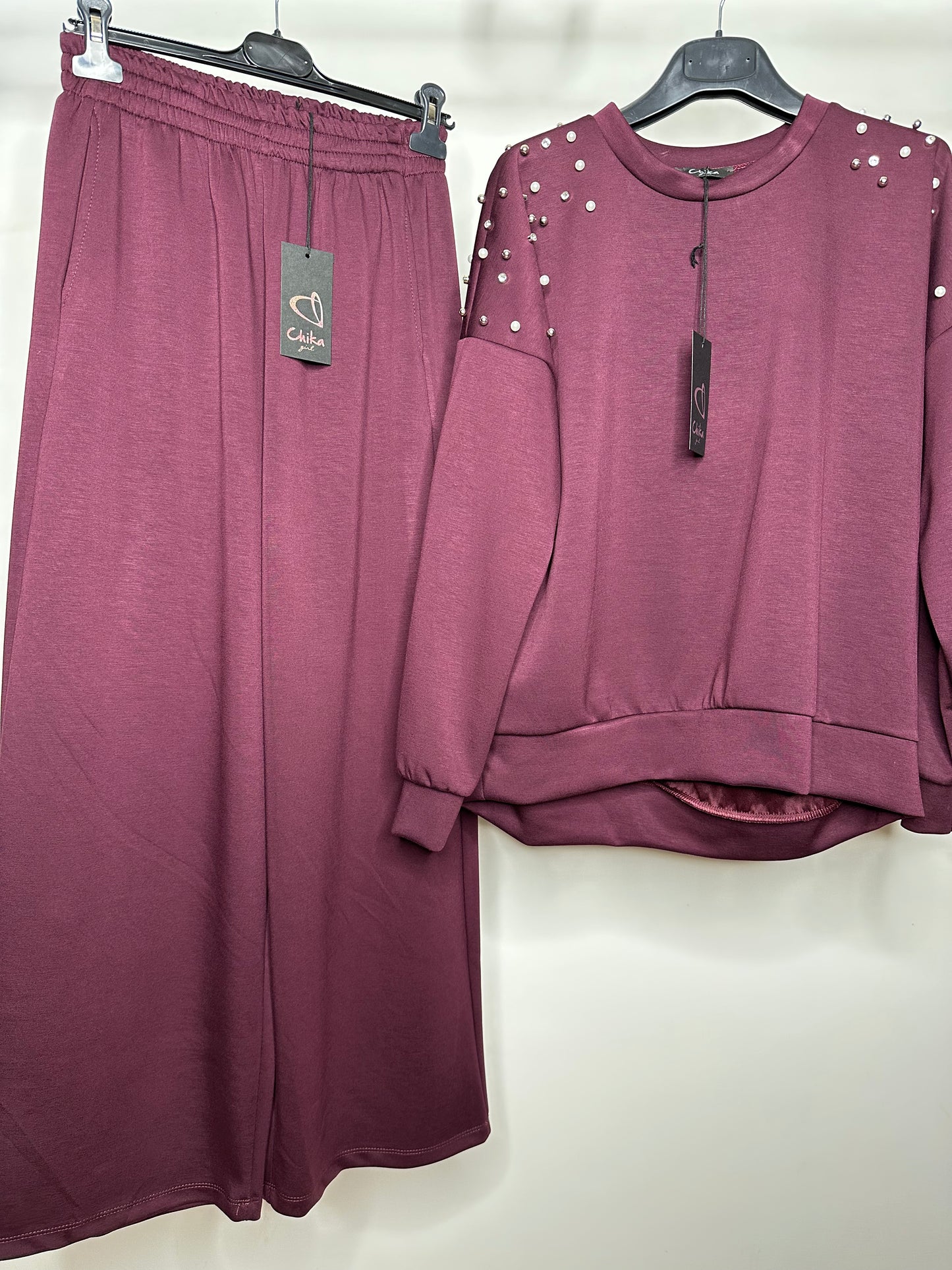 Completo con Pantaloni, Chika - Sabbia/Nero/Bordeaux