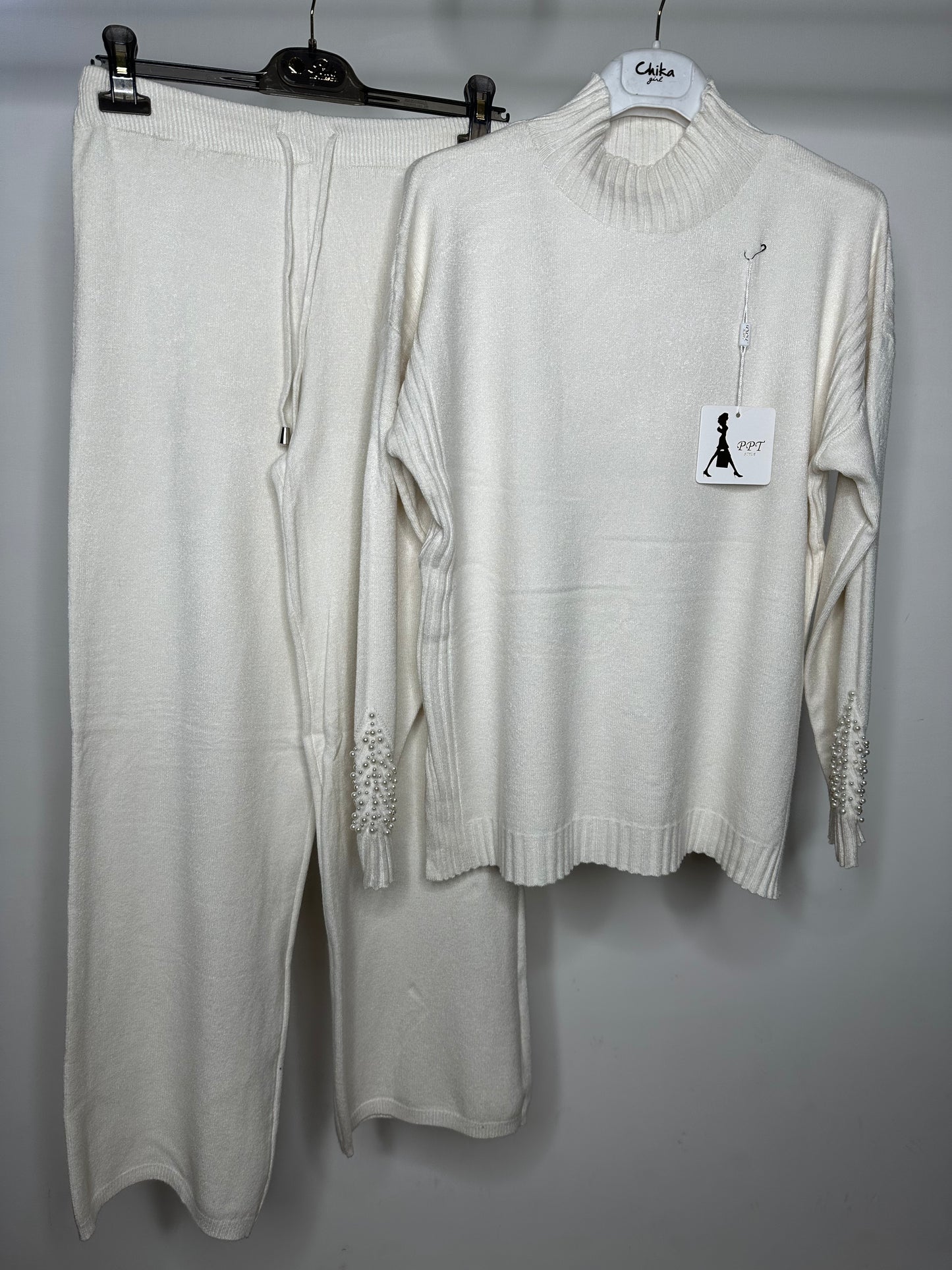 Coordinato con Perline su Maniche - Panna