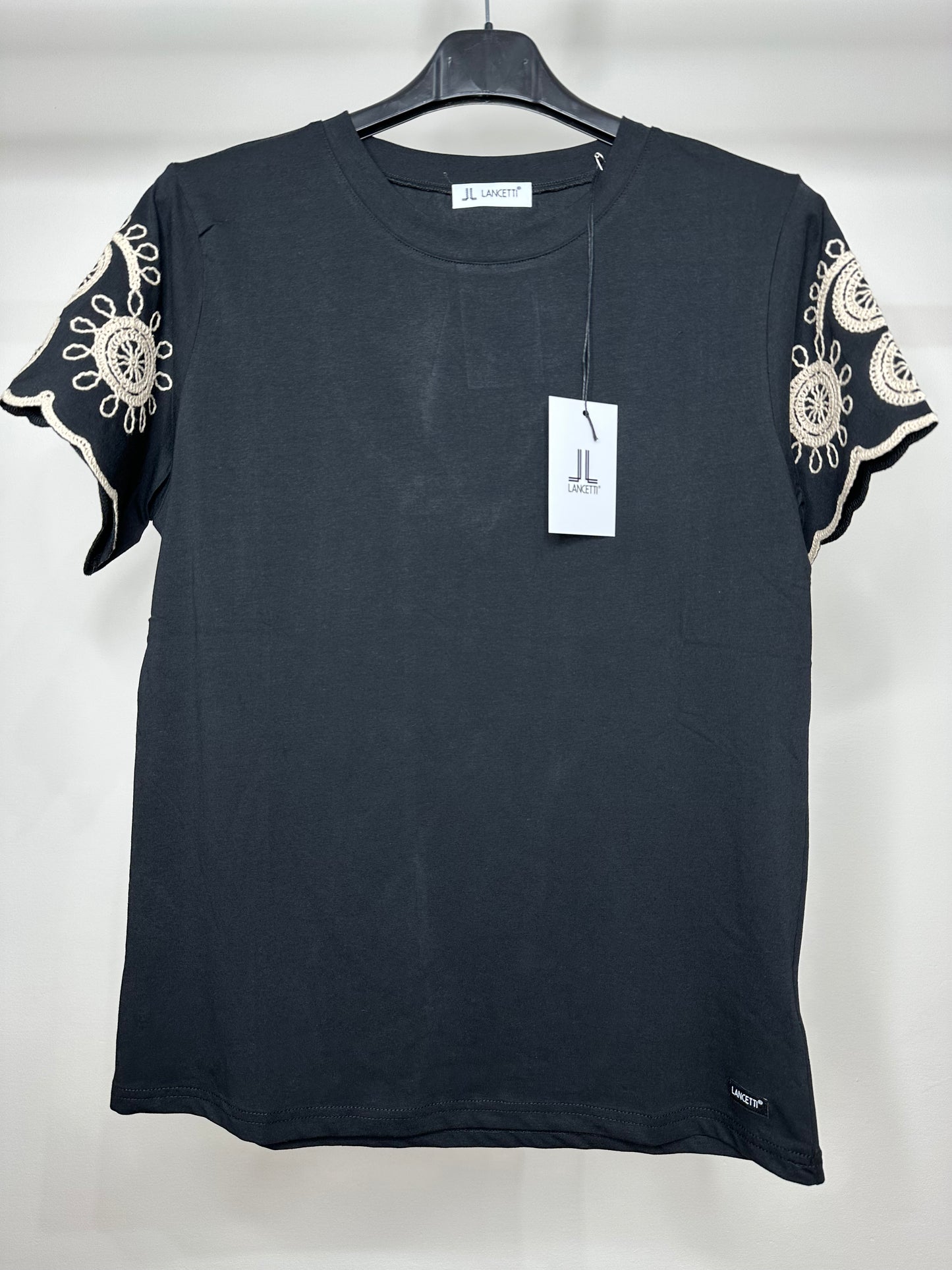 Maglietta con Ricamo - Nero/Bianco